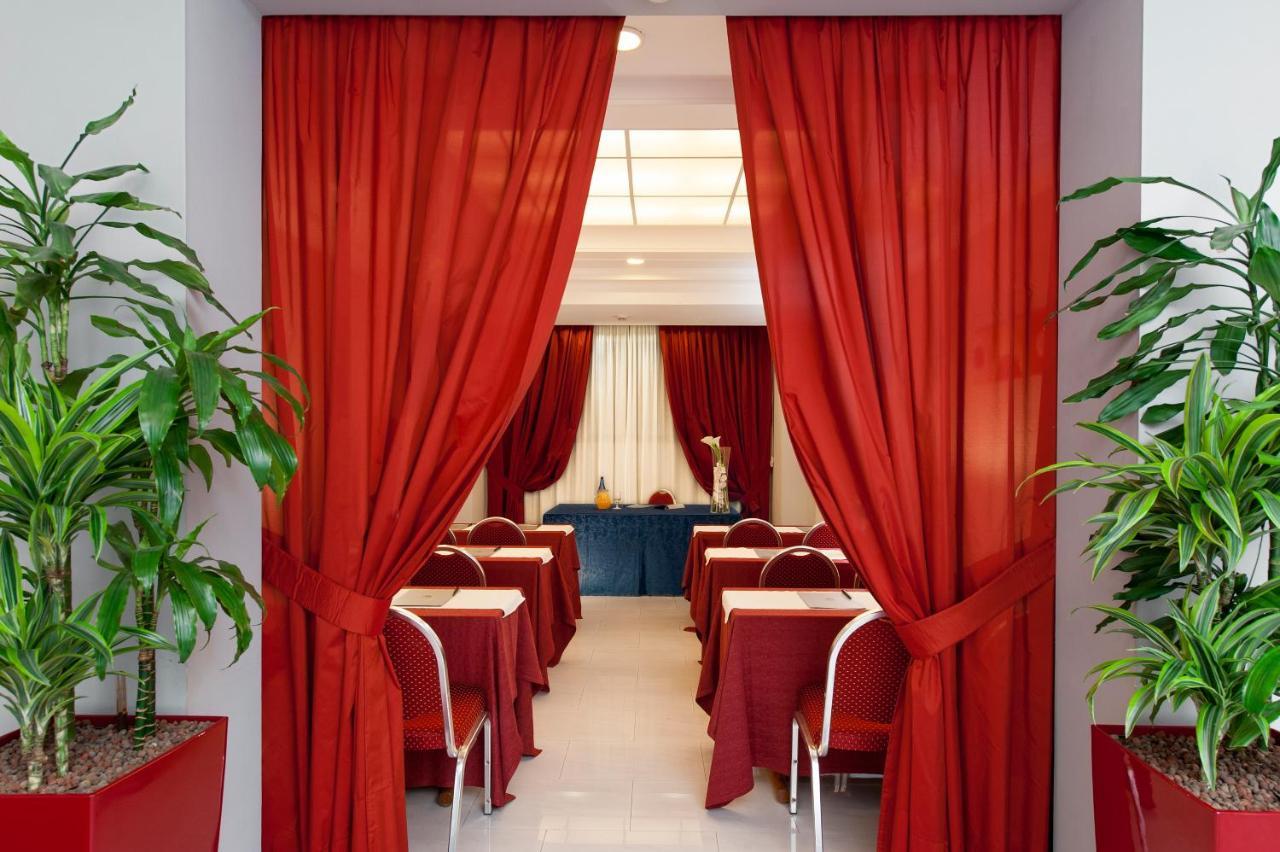 Quality Hotel Rouge Et Noir Řím Exteriér fotografie
